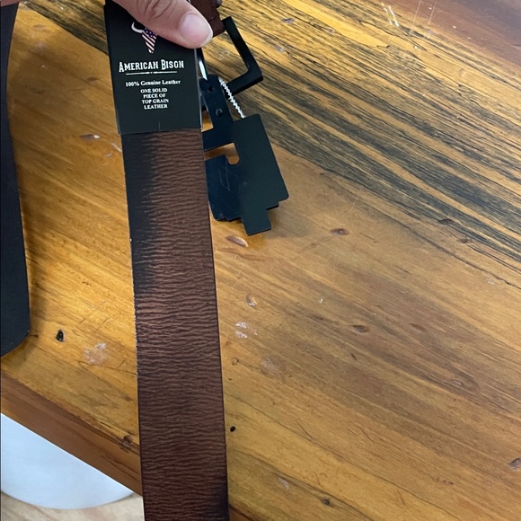 🎉NEW! Men\'s Brown Leather Belt with Black Buckle